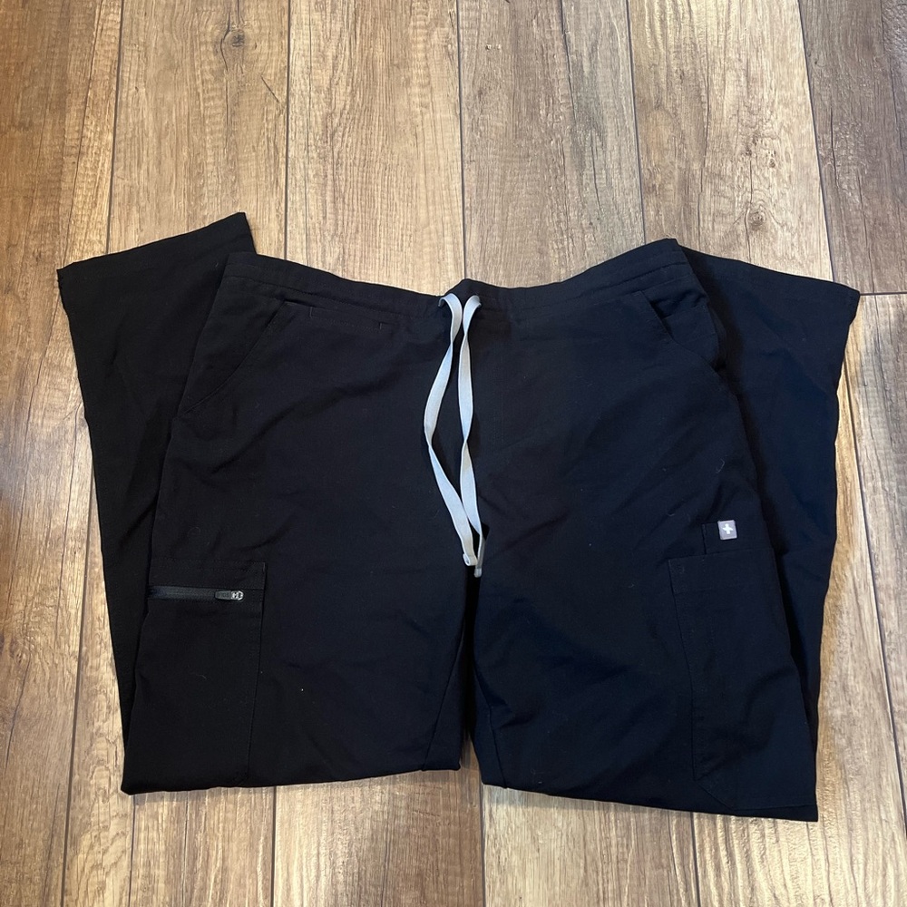 FIGS Black Technical Collection Yola Skinny Scrub Pants Pockets